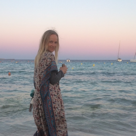 Meet The Posher - Picture 1 of 1